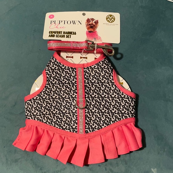 Macbeth Collection by  Margaret Josephs Other - 🐶💖Puptown Chic Harnesses & leash set💖🐶 small